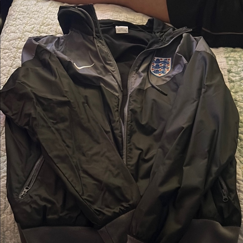 Nike Black Windbreaker Lightweight Athletic Jacket